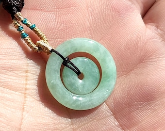 ビルマ産本翡翠ペンダントネックレス：本物のドーナツ型翡翠、グレード