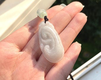 本物の翡翠ペンダント 天然ビルマ産翡翠ペンダントネックレス 本物の