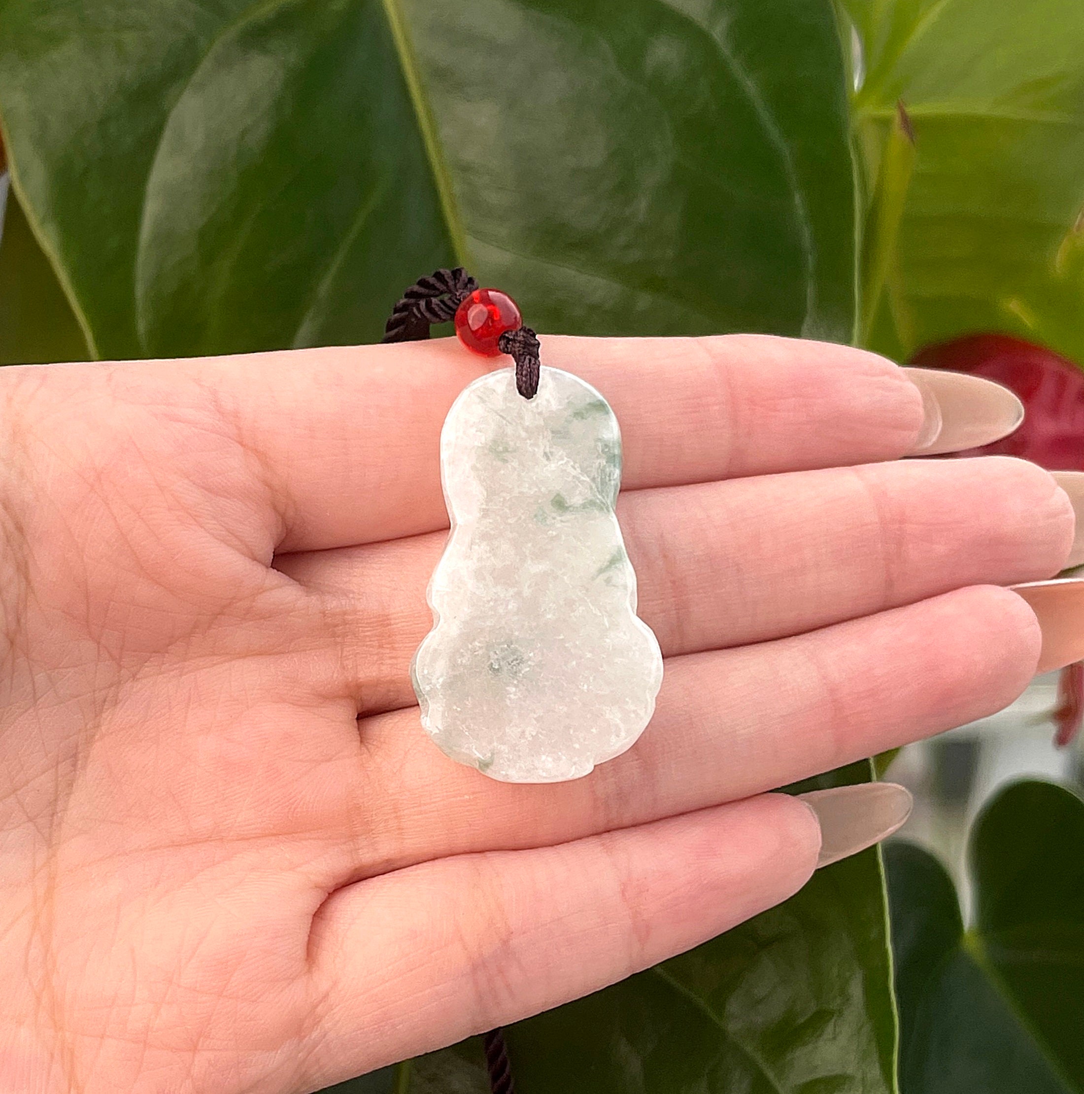 本物の観音菩薩翡翠ペンダントネックレス：グレードA翡翠 - Etsy 日本