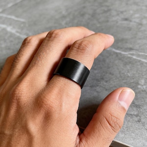 スチールブラックチューブリング