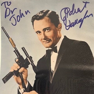The Man from U.N.C.L.E. Actor Robert Vaughn as Napoleon Solo Autographed Photo with COA.