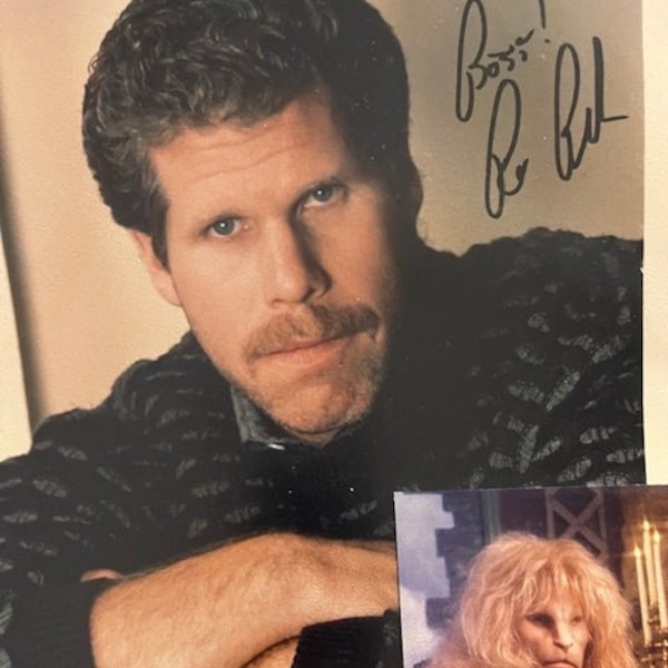 Beauty & the Beast Actor Ron Pearlman as the Beast Autographed Photo with COA.