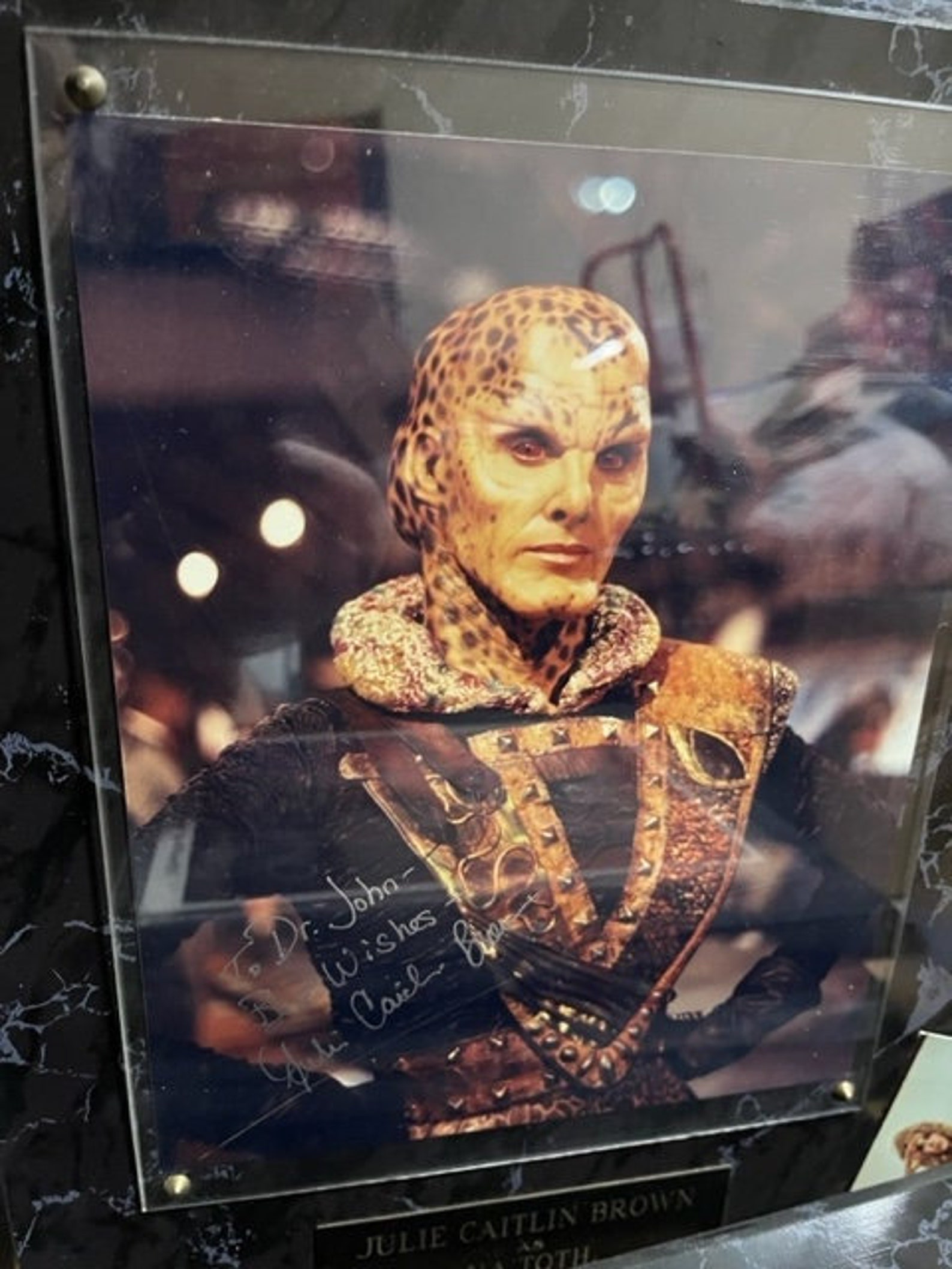 Babylon 5 Julie Caitlin brown Na'toth of the Narn Race Autographed