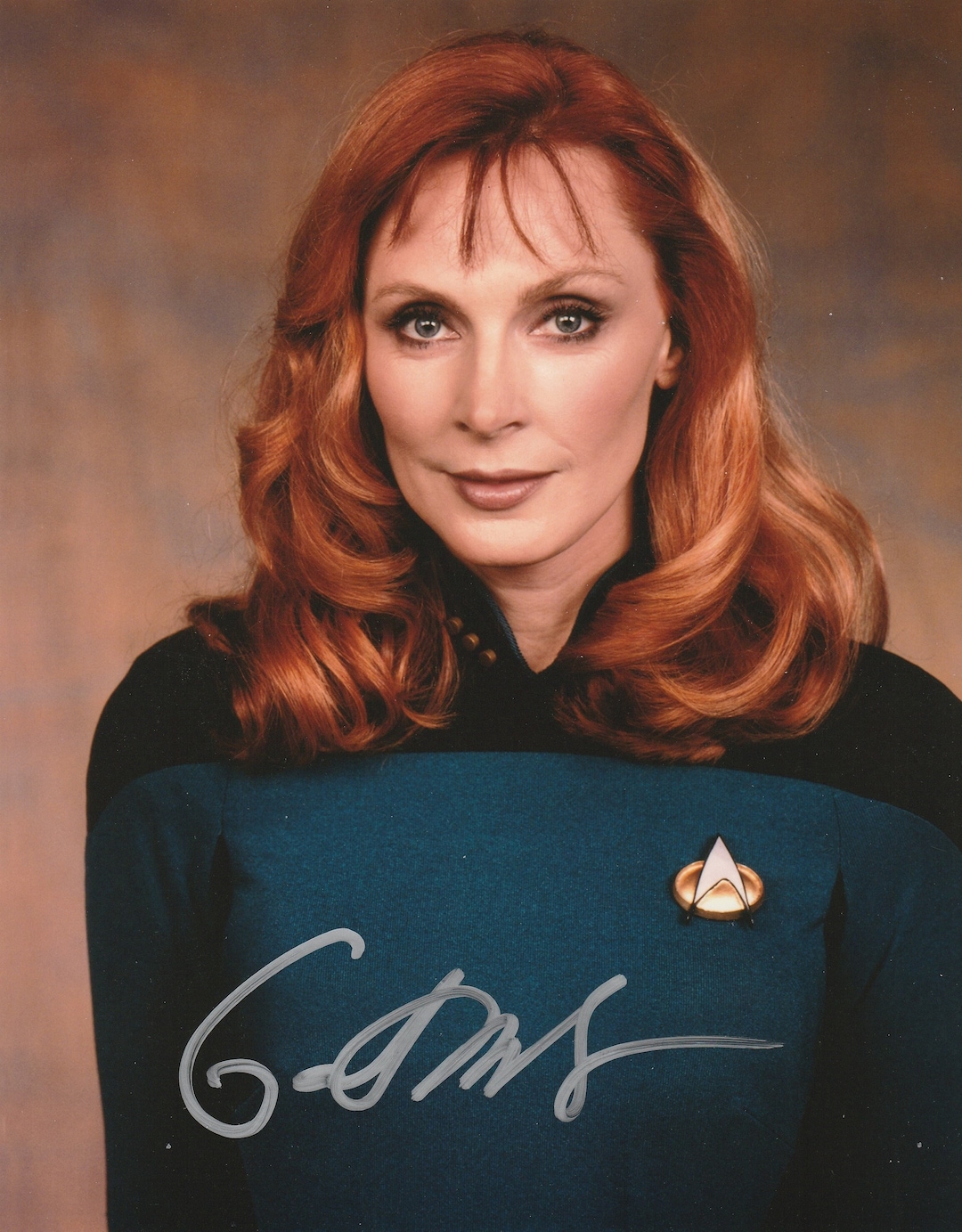 Star Trek Actress Gates Mcfadden Dr Beverly Crusher Autographed star-trek-actress-gates-mcfadden-dr-beverly-crusher-autographed