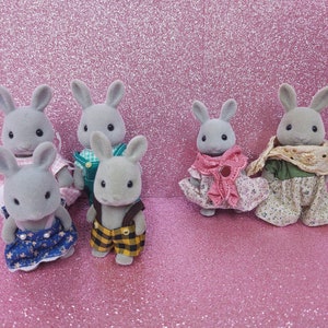Sylvanian Families Evergreen Grey Bear Family of Five