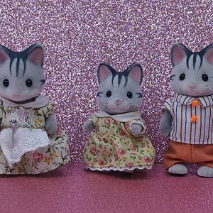 Sylvanian Families Harvey Grey Cat Family of Three