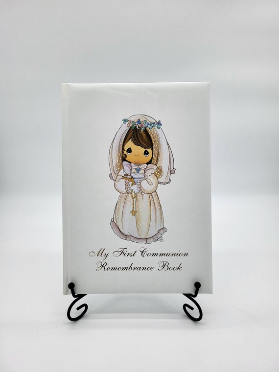 Precious Moments Communion Figurine | May His Light Shine in Your Heart Today & Always | Blonde Hair Girl | First Holy C Precious Moments Communion Bisque Porcelain Figurine, Blonde Hair Boy, One  Size : : Home \u0026 Kitchen