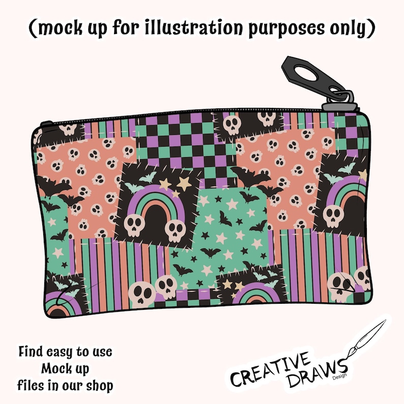Op de afbeelding: Een rechthoekig etui met ritssluiting met een patchwork-ontwerp met schedels, vleermuizen, regenbogen en sterren in tinten perzik, groen, paars en zwart. De tekst "(mock up for illustration purposes only)" staat bovenaan. De tekst "Find easy to use Mock up files in our shop" staat onderaan.