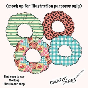 Pu&ograve; includere: Una collezione di quattro elastici per capelli con vari motivi. Uno ha strisce verdi e bianche, un altro ha un design a pois corallo e nero, un terzo presenta fette di anguria e l'ultimo ha un motivo a quadretti blu e bianchi. L'immagine include il testo che dice "Find easy to use Mock up files in our shop."