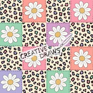 Op de afbeelding: Een herhalend patroon met madeliefjes en vierkanten met luipaardprint in pastelkleuren. De madeliefjes hebben witte bloemblaadjes en gele centra. De luipaardprint heeft roze, paarse, groene en zwarte vlekken. De tekst "CREATIVE DRAWS" is over het ontwerp geplaatst.