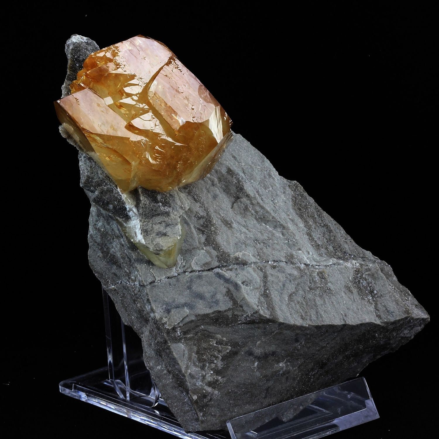 Pierres, Minéraux Calcite. 4165.0 Carats. En Provenance De Elmwood Mine, Carthage, Central Tennessee Ba-F-Pb-Zn District, Tennessee, Usa