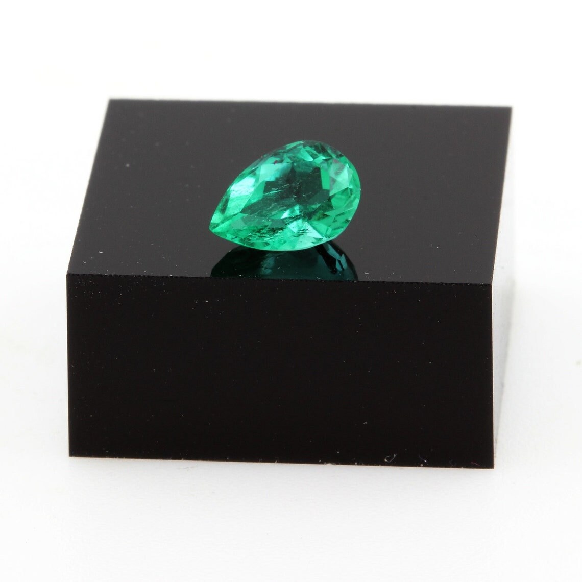 Collection Abijoux Emeraude. 0.81 Carats. Muzo, Colombie