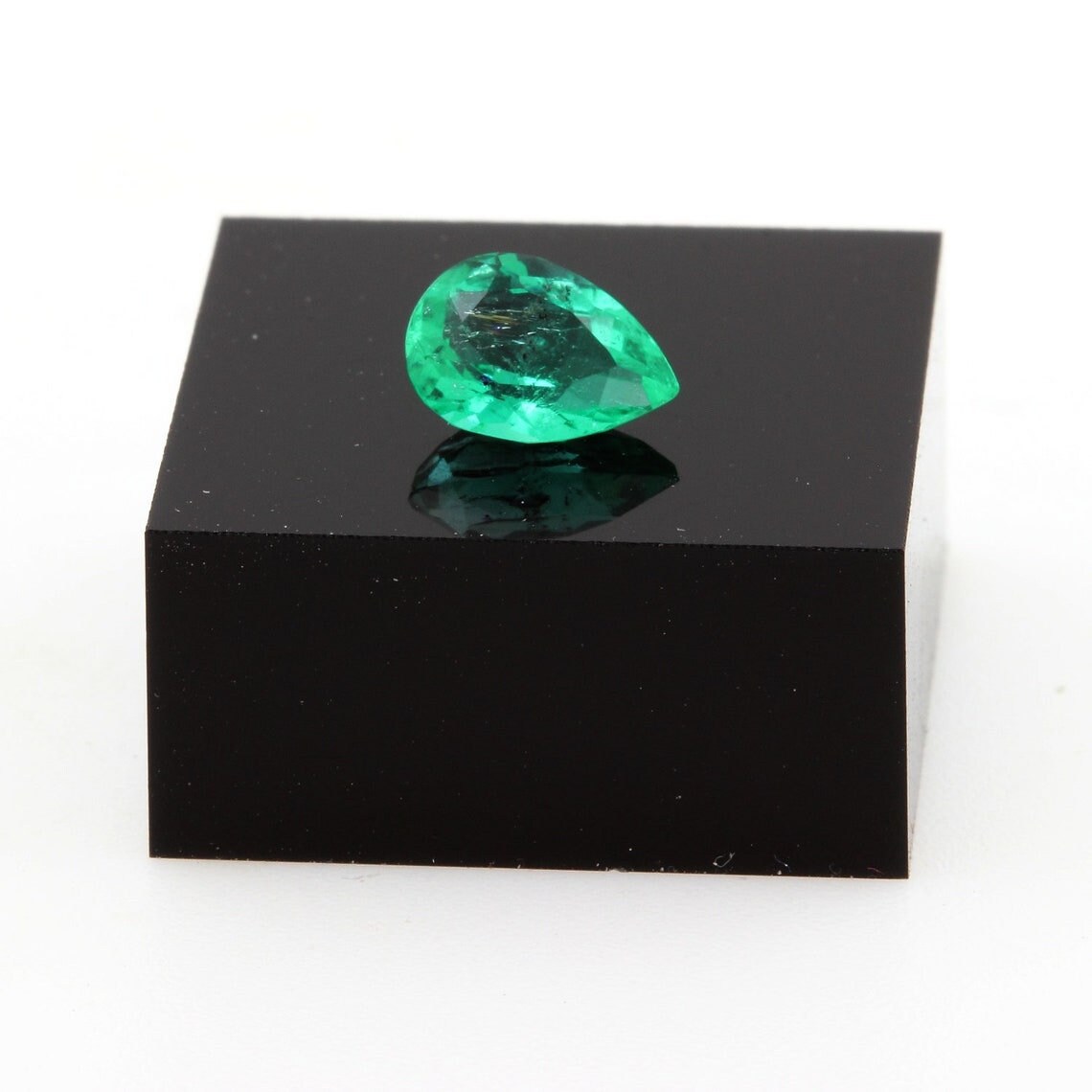 Collection Abijoux Emeraude. 0.71 Carats. Muzo, Colombie