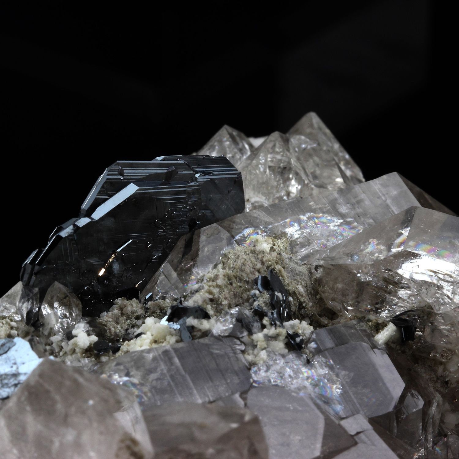 Collection Abijoux Hematite, Quartz. 2660.0 Carats. en Provenance de Cavradi Gorge, Curnera Valley,