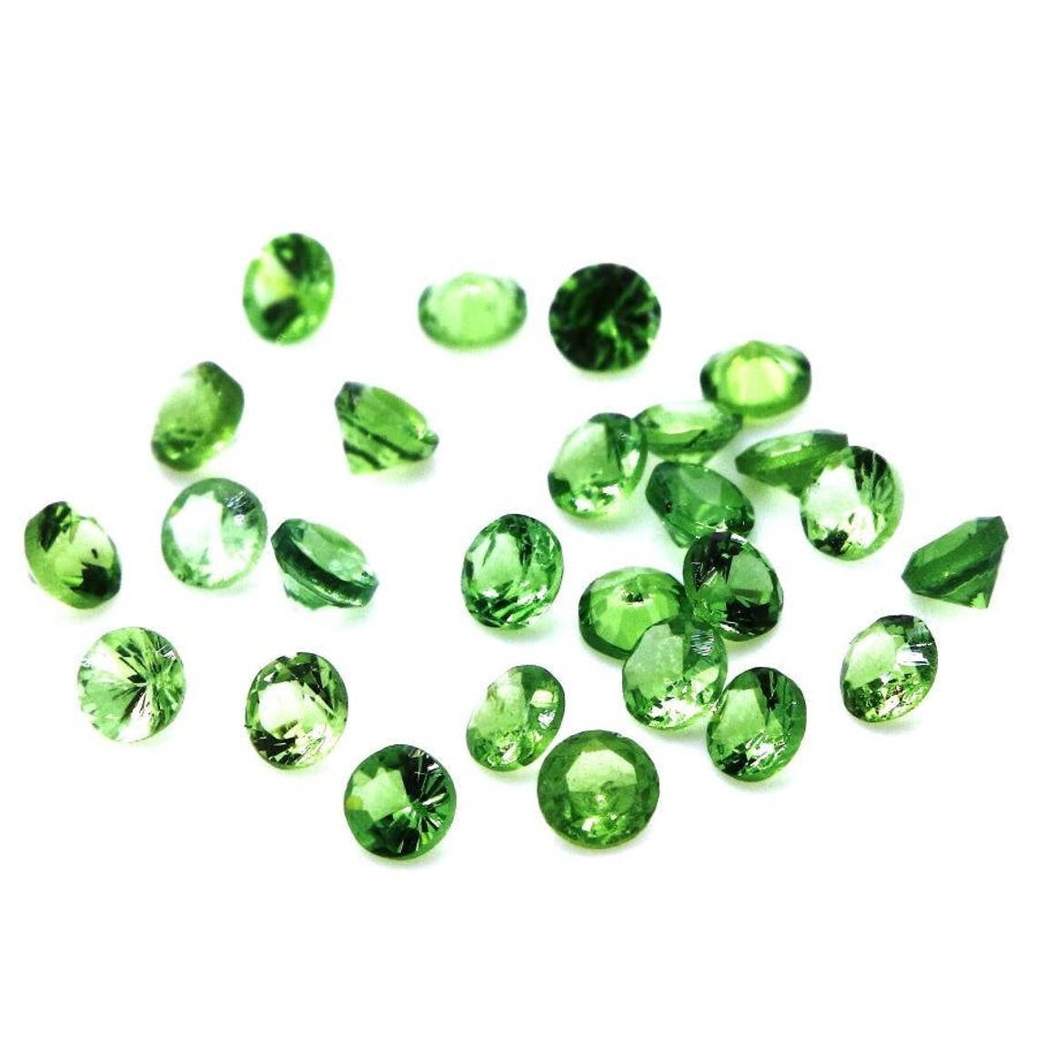 Collection Abijoux Grenat Tsavorite. Vvs-Vs. Rond. | Vendu à L'unité . en Provenance d'afrique. 1, 8