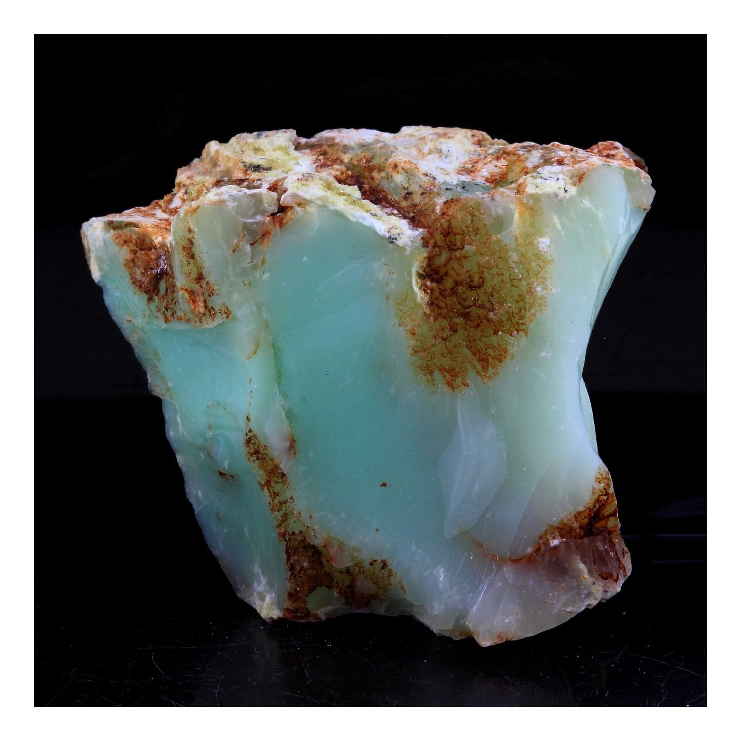 Chrysoprase . 140.0 Carats.
