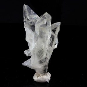 Stones, minerals-Quartz mineral. 48.31 carats. La Gardette Mine, Bourg d’Oisans, Isère, France