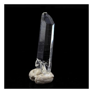 Stones, minerals-Quartz mineral. 5.48 carats. La Gardette Mine, Bourg d’Oisans, Isère, France