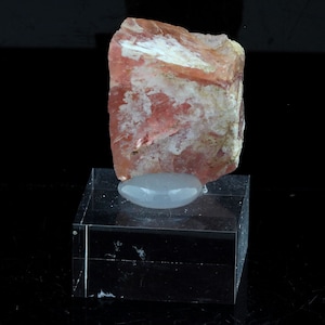 Fluorite mineral. 66.71 carats. Mont-Blanc massif, (Aiguille Verte), Chamonix, Haute-Savoie, Auvergne-Rhône-Alpes, France
