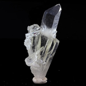 Stones, minerals-Quartz mineral. 81.37 carats. La Gardette Mine, Bourg d’Oisans, Isère, France