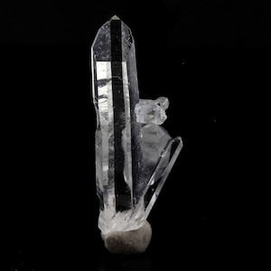 Stones, minerals-Quartz mineral bitterinated. 16.21 carats. La Gardette Mine, Bourg d’Oisans, Isère, France