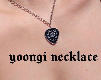 AGUSTD Guitar Pick Amygdala Necklace