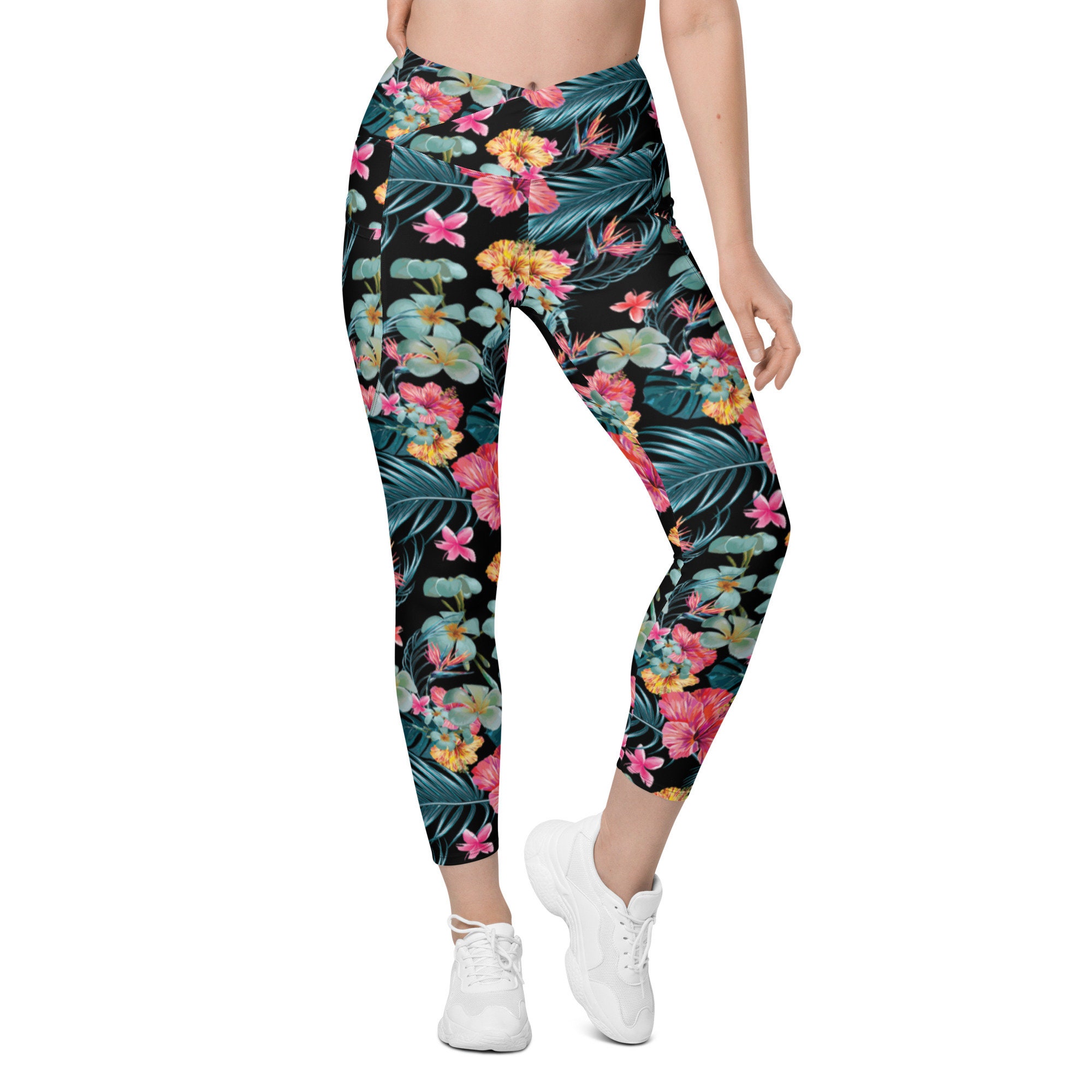 Discover Beautiful tropical flower Crossover leggings with pockets