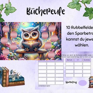 Könnte beinhalten: Eine fantasievolle Illustration zeigt eine Eule, die ein Buch liest, umgeben von einem farbenfrohen Blumen- und Waldbild. Das Bild enthält deutschen Text und einen Spar-Tracker mit Rubbelkreisen. Ein Stapel Bücher ist ebenfalls abgebildet.