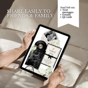 K&ouml;nnte beinhalten: Ein digitales Tablet zeigt eine Hochzeitseinladung mit einer schwarzen Schallplattengrafik, wei&szlig;en Blumenakzenten und dem Text 27 MARCH 2030. Der Bildschirm enth&auml;lt den Text SHARE EASILY TO FRIENDS & FAMILY und Send link via: Text messages, Emails, Qr code.