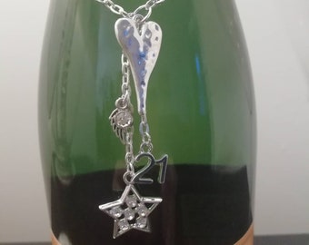 Bling up your bottle for that extra sparkle. Number 21 charm perfect for 21st birthdays.