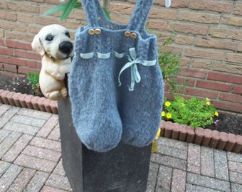 Dungarees knitted with wonderfully soft mohair wool, according to a pattern from the book Klompelomke