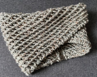 Knitted grey scarf for children