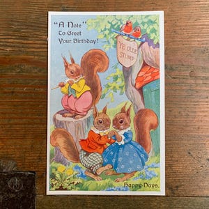 Glückliche Tage. Eichhörnchen 1930s Geburtstags-Postkarte. Enid Blyton Illustratorin E.H.Davie Vintage Geburtstags-Kinder Postkarte. PC223