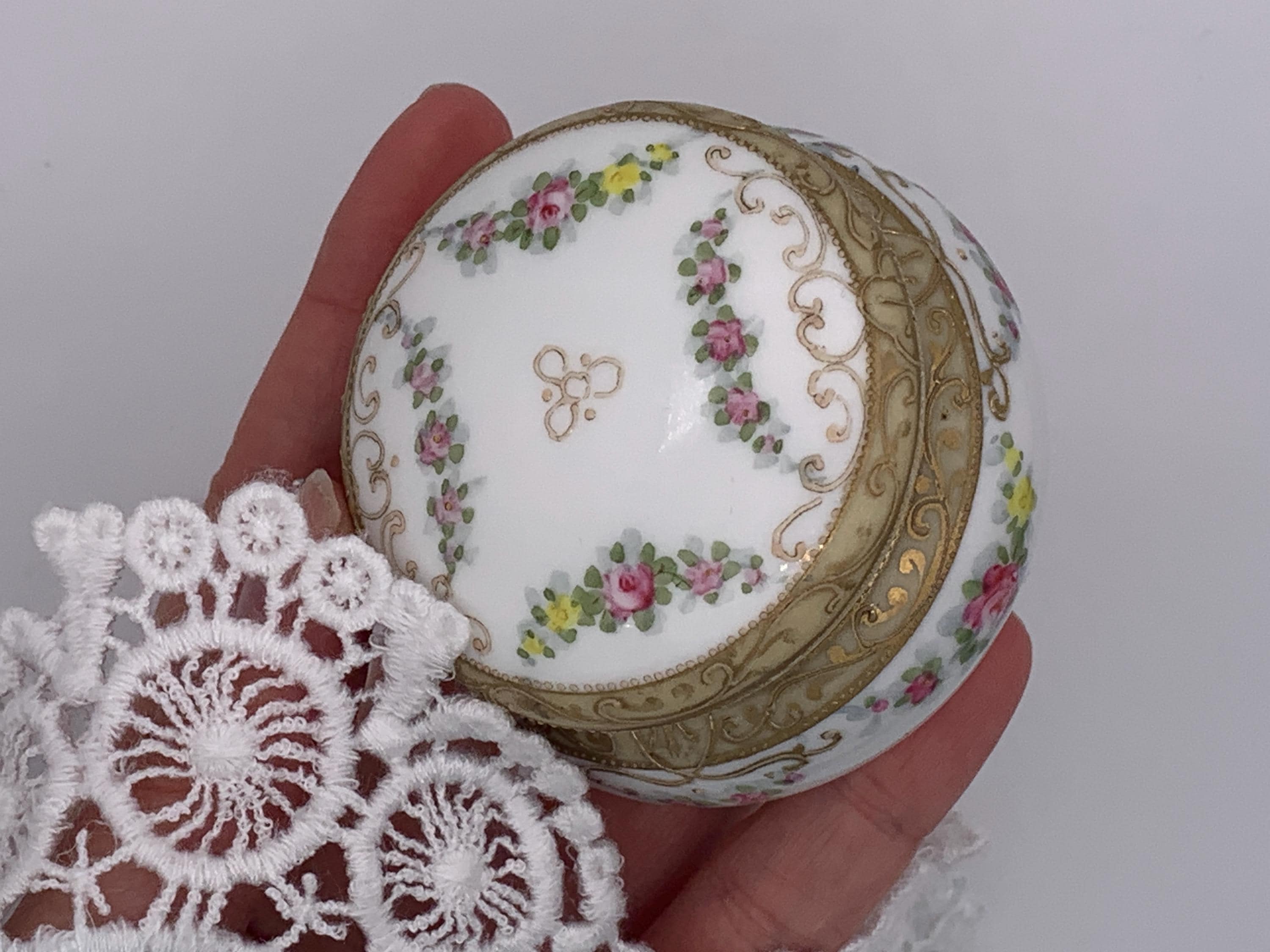 Antique Noritake Pill Box. Floral and Gold Detail. Circa 1920. Made in Japan.