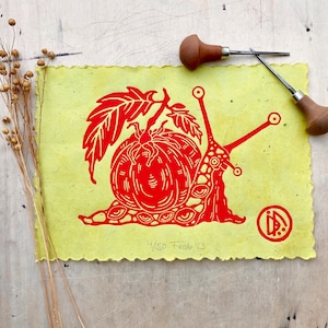 Tomato-Snail | handmade linocut | limited edition | original linoprint | snail print | A4 size