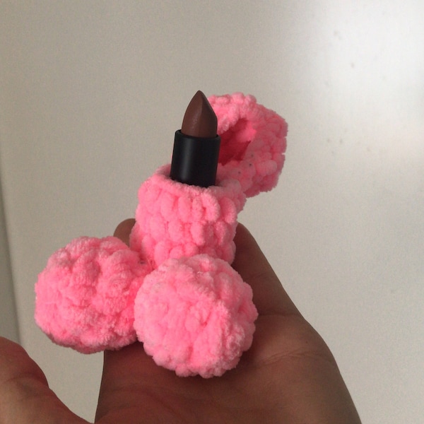 Penis Lighter Holder Keychain, TikTok Chapdick Holder, Crochet Keychain, Penis Crochet, Penis Lip Balm Chapstick Crochet Pattern, Lipstick