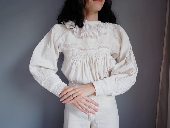 Romanian Antique Blouse / Traditional Pleats, Ruf… - image 4