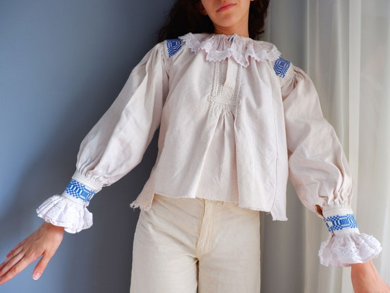Vintage Romanian Blouse / Hand-embroidered / Pete… - image 3