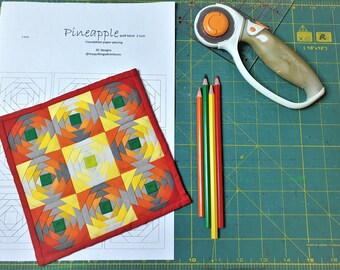 Mini-ananasowy blok do druku: 2-calowy wzór w kawałkach papieru, nowoczesny FPP