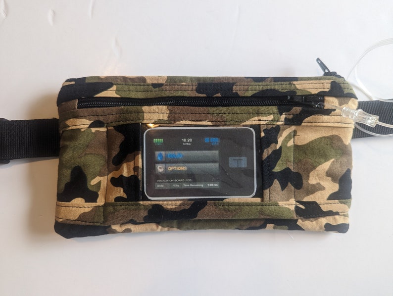 Insulin pump and cell phone double pouch Camo