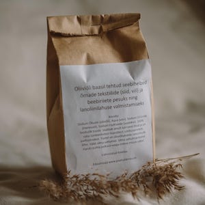Pure Olive Oil Soap Flakes: Versatile Cleaning Solution for Delicates, Baby Clothes, Wool Diapers. Sustainable, Zero Waste, Plastic-Free.