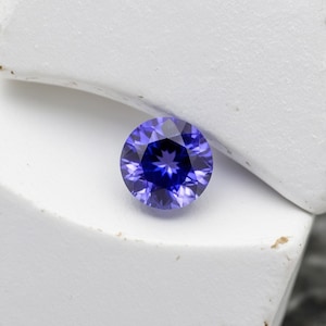 Tanzanite Gemstone in loose faceted Round Shape size 5mm to 6mm Jewelry making