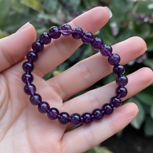 Handmade Grade A Natural Amethyst  Bead Bracelet 8mm, Purple Healing stones, Men & Women Gift - Purple Amethyst Beaded Bracelet