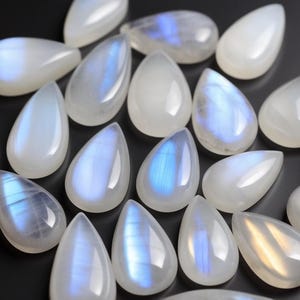 5 pcs 7x10mm AAA+ Quality Natural Rainbow Moonstone Pear Shape Cabochon - Flat Back Teardrop Gemstones, Calibrated Sizes Available