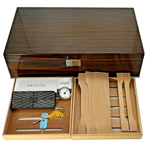 250 Cigar Count Locking Cedar Cigar Humidor, w/ Humidifier + Hygrometer