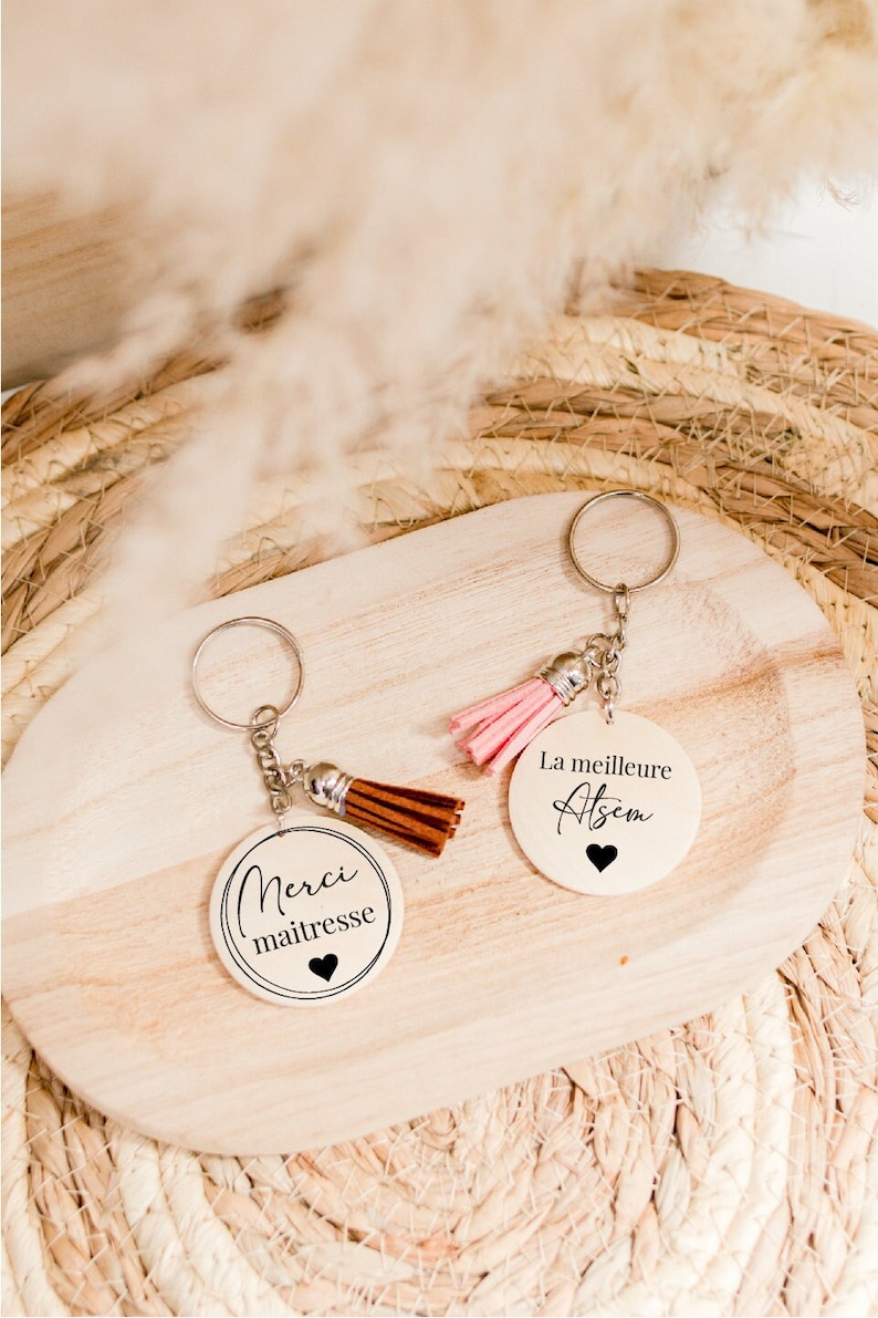 Porte-clés en bois idée cadeau personnalisé - Créatrice ETSY : Souvenirdinstant