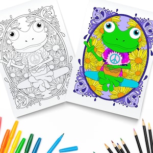 Puede incluir: Una página para colorear en blanco y negro con una rana que lleva una camiseta con un signo de paz y está sentada en posición de loto. La rana está rodeada de flores y tiene un tambor en su regazo. La página para colorear está junto a una versión coloreada de la misma imagen.