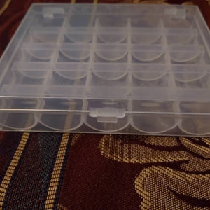 Bobbin storage cases