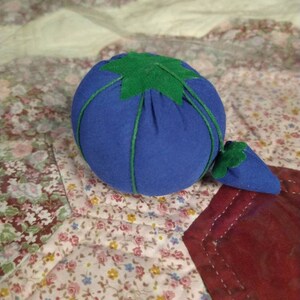 Blue Sewing Tomato