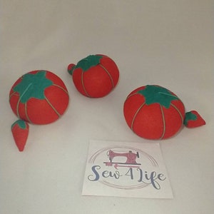 A1 RED GREEN TOMATO STRAWBERRY SEWING PIN CUSHION 2 x 1.5 in